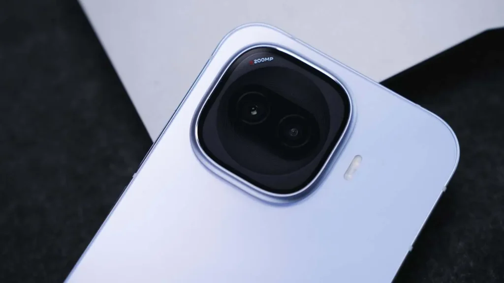 iQOO Z11 Turbo Camera
